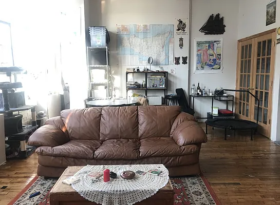 Rented by Carnegie Management Inc | media 10