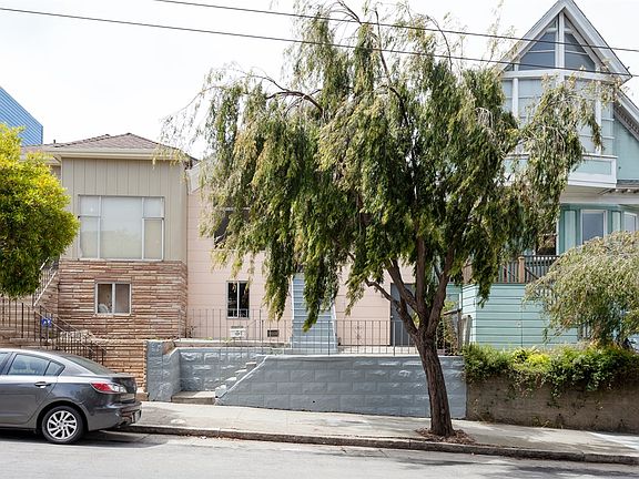 2nd image of 210 Cortland Ave