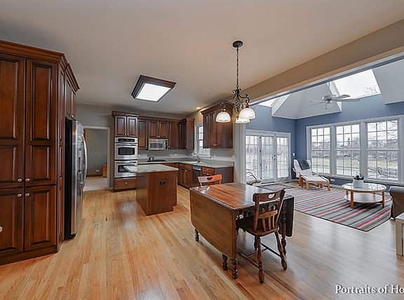 5th image of 26W361 Glen Eagles Dr