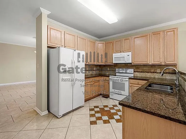 408 Saint Dunstans Ct — Photo 5
