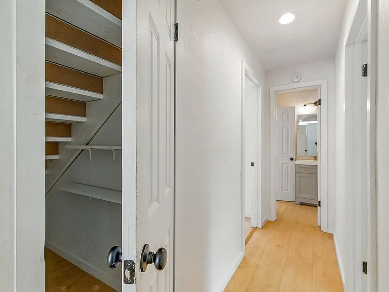 61 E Ensley St — Photo 23