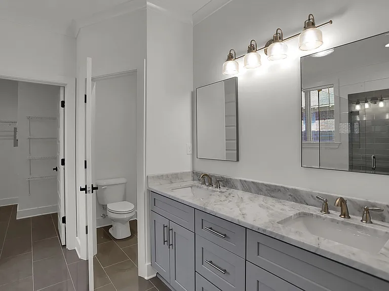 2374 Forrest Ave — Photo 13