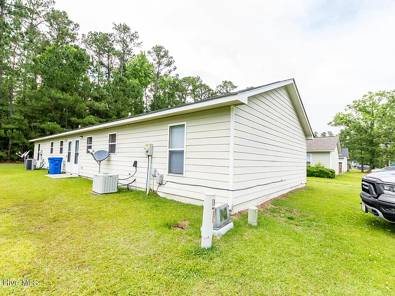 241A Lakewood Dr #A — Photo 4