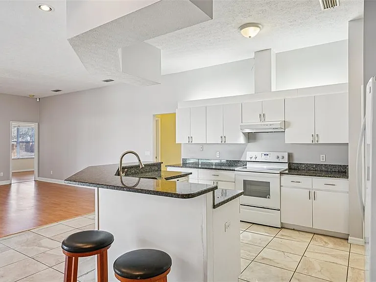 918 Academy Dr — Photo 25