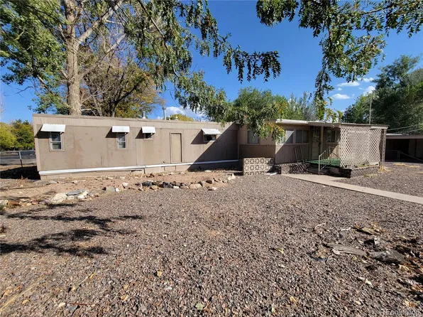 535 Willow Drive, Lochbuie, CO 80603