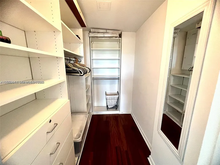 10275 Collins Ave #323 — Photo 20