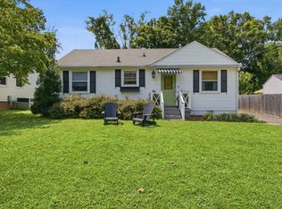 5625 Meadowcrest Ln, Nashville, TN 37209