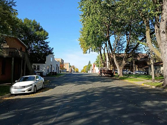 5th image of 303 Elm Ave
