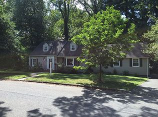 18 Woodland Dr S, Fair Haven, NJ 07704