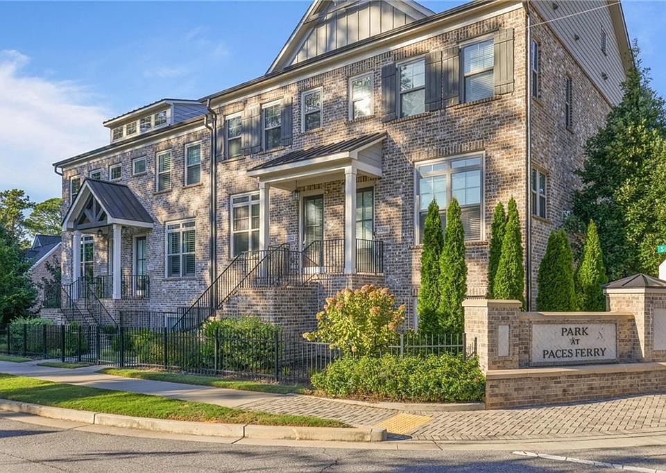 1st image of 2262 McLean Chase SE