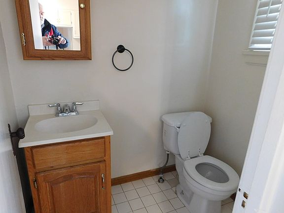 5th image of 575 Crescent Rd