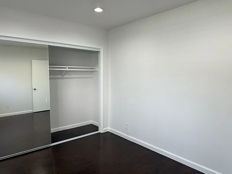 1327 S Saint Andrews Pl #3 — Photo 7