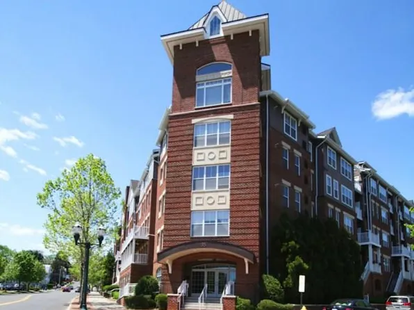 35 W Broad St Unit 422, Stamford, CT 06902