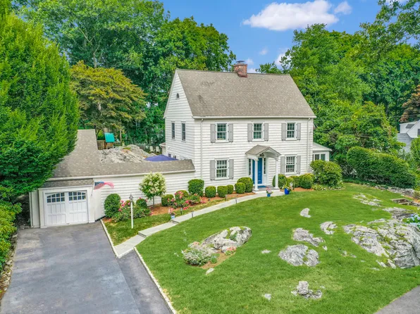 17 McLaren Road, Darien, CT 06820