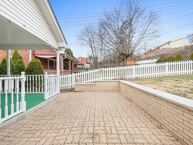 Connor Rd — Photo 20