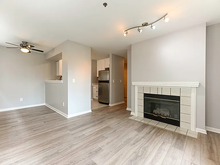 506 E Howell St #E312 — Photo 4