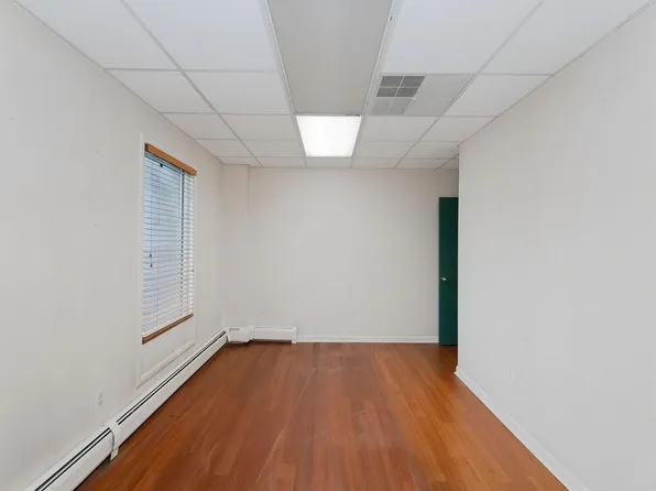 586 Kearny Avenue image 14 of 26