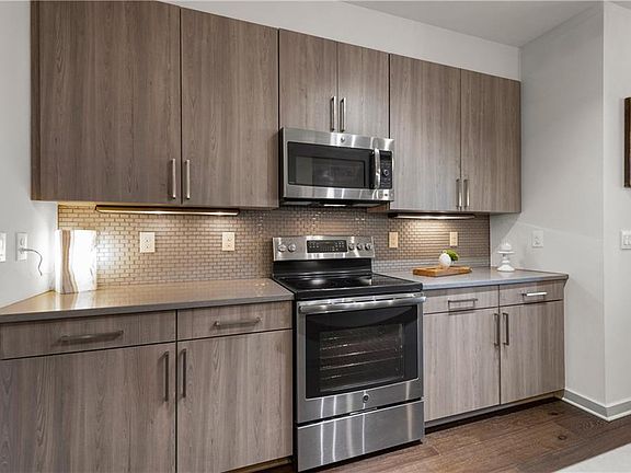 3rd image of 3600 S Lamar Blvd APT 502