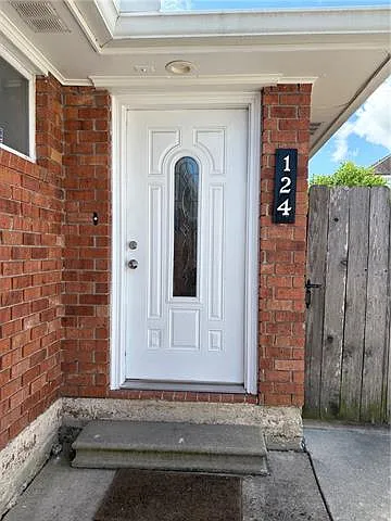 124 W Harrison Ave — Photo 2