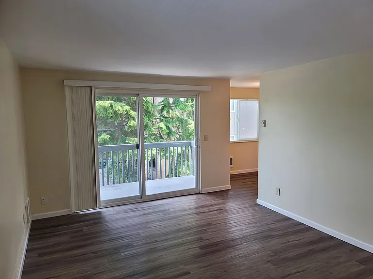 445 SW 156th St — Photo 20