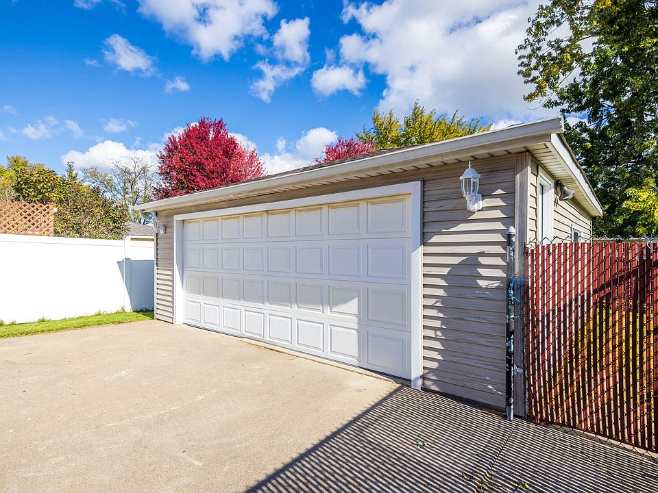 8749 Monroe Ave, Munster, IN 46321 | Zillow