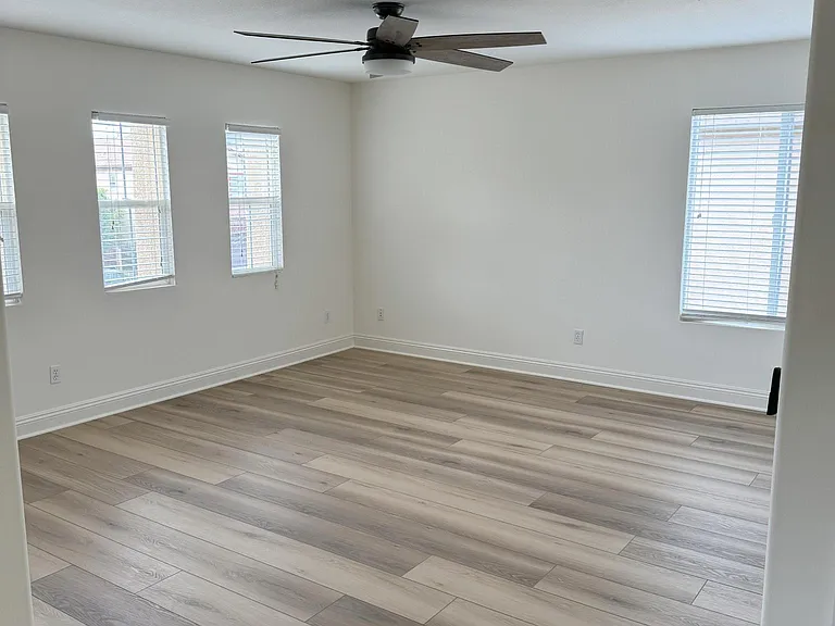 30434 Mallorca Pl — Photo 14