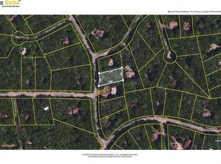 223 Mountainview Dr, Lords Valley, PA 18428