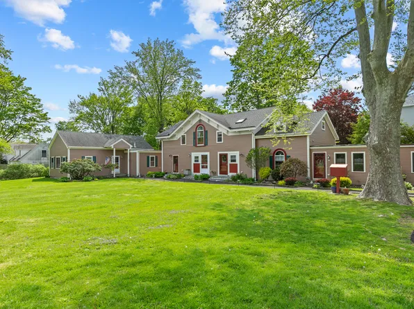 97 Narragansett Ave #Ch3, Newport, RI 02840