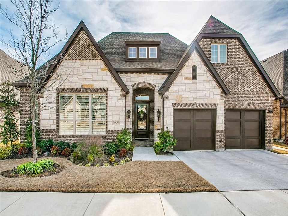 1st image of 1009 Heron Dr E