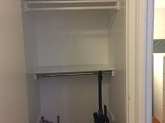 5th image of 225 W 80th St APT 7F