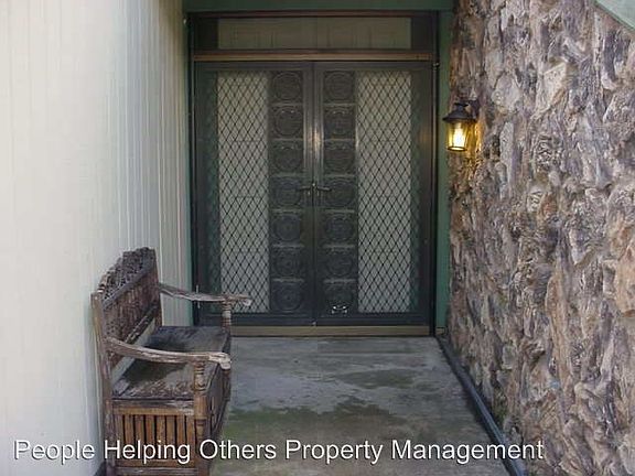 2nd image of 9857 Mozelle Ln