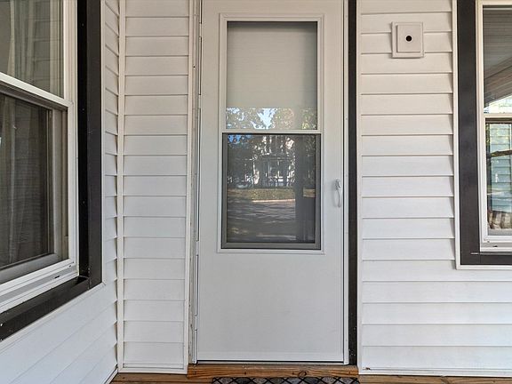 5th image of 318 Almeron St