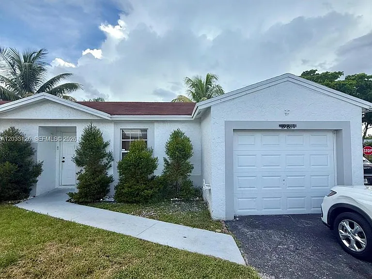 19831 NW 65th Ct — Photo 1