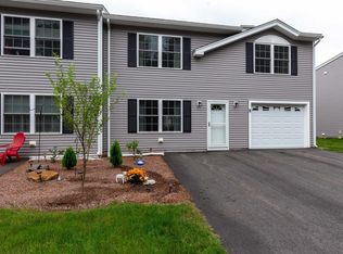 38 Patriots Way, Raymond, NH 03077