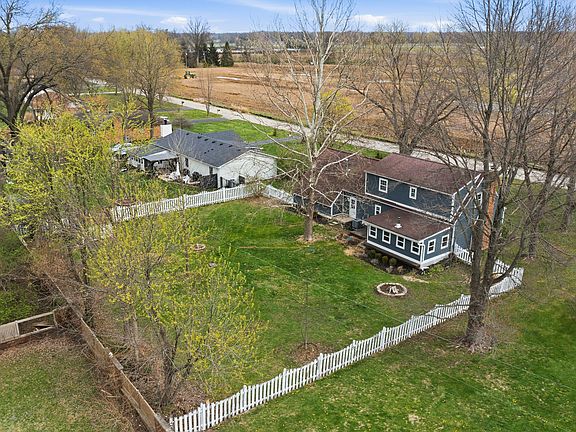 3rd image of 9802 Hamilton Hills Ln