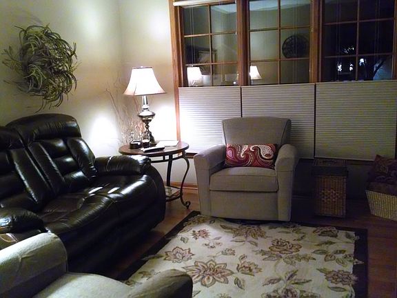 3rd image of 3745 Savannah Cir