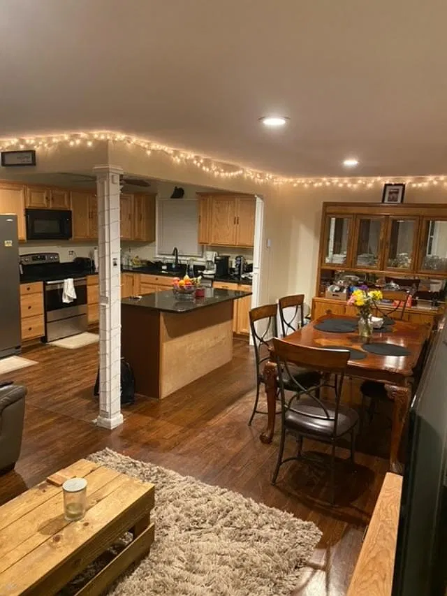 5 bed, 1800 sqft, $4,000 — Photo 2