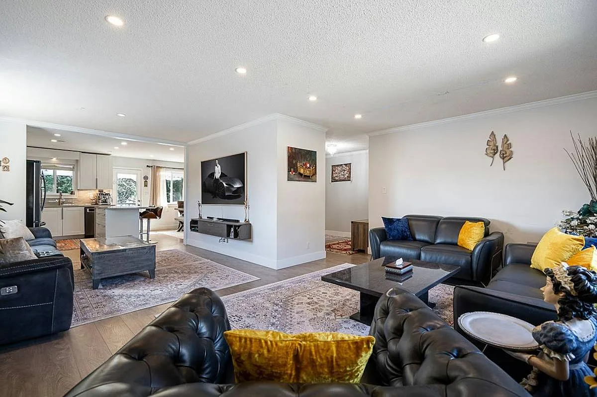 3 bed, 1400 sqft, $4,500 — Photo 4