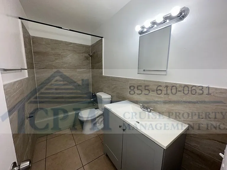 3498 NE 11 Ave Oakland Park, FL 33334 — Photo 8