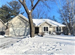 921 S Holt Cir, Madison, WI 53719