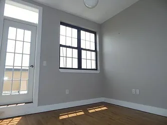 Rented by Rennit Inc.