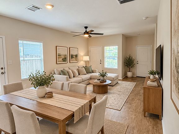 3rd image of 1104 Minnow Ln