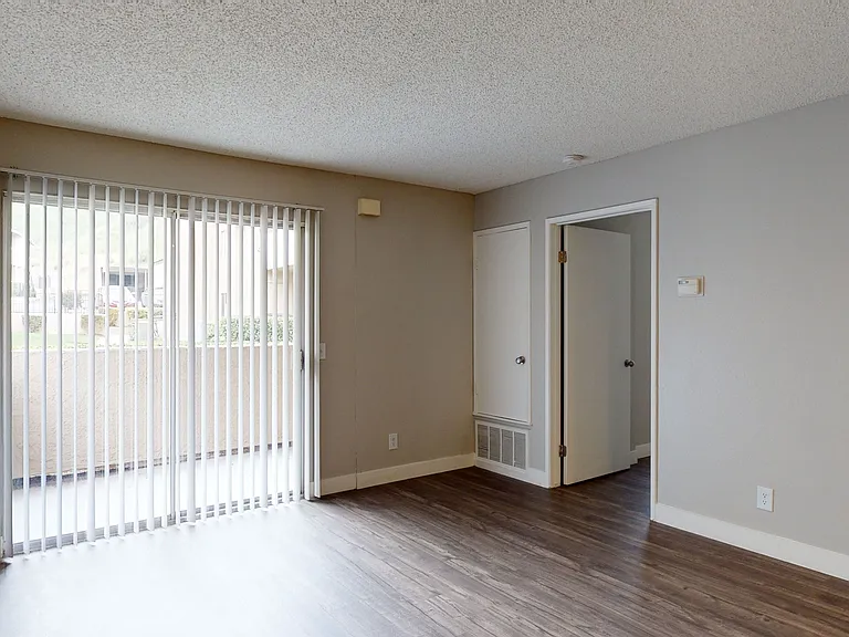 Hillside Village Apartments — Photo 10