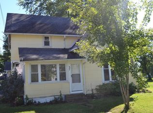 37 W High St, Ashley, OH 43003