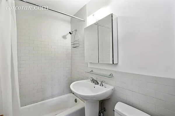 Rented by Corcoran | media 18