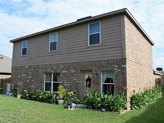 4th image of 3304 Taylor Dr
