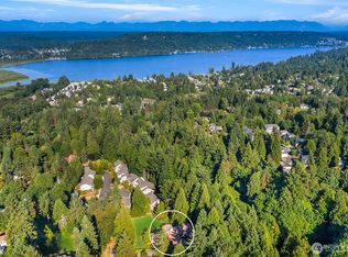 16409 NE 43rd Ct, Redmond, WA 98052