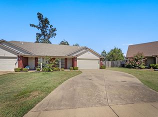 1519-1521 Fianna Place Ct, Fort Smith, AR 72908