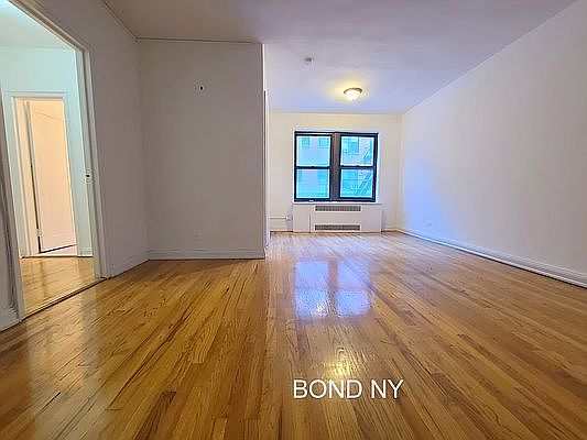 1st image of 162 E 55th St #D2