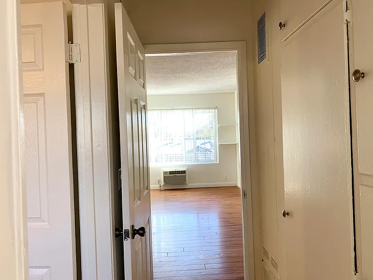 11258 Tiara St #7 — Photo 8